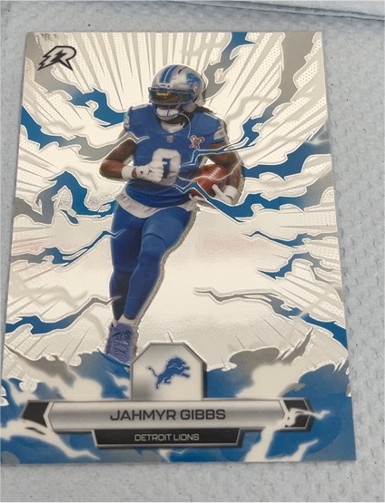 2026 Topps #33 Jahmyr Gibbs — front