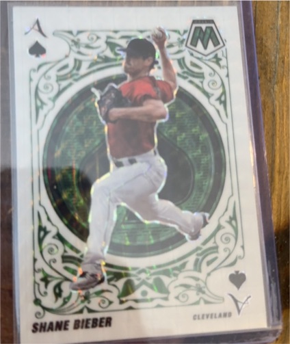 2022 Panini Mosaic Aces Green Mosaic #A-6 Shane Bieber — front