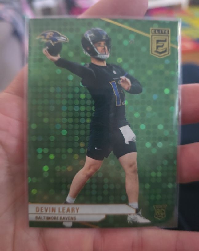 2024 Panini Donruss Elite #199 Devin Leary — front