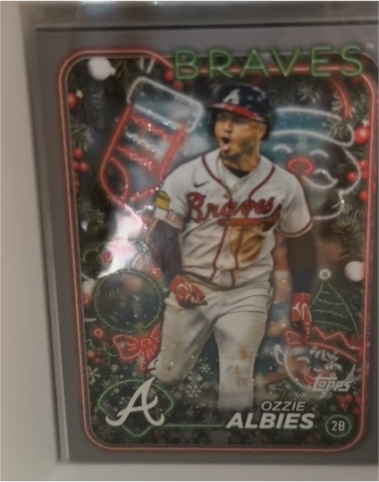 2024 Topps Holiday #H108 Ozzie Albies — front