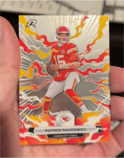2025 Topps Resurgence #47 Patrick Mahomes II — front