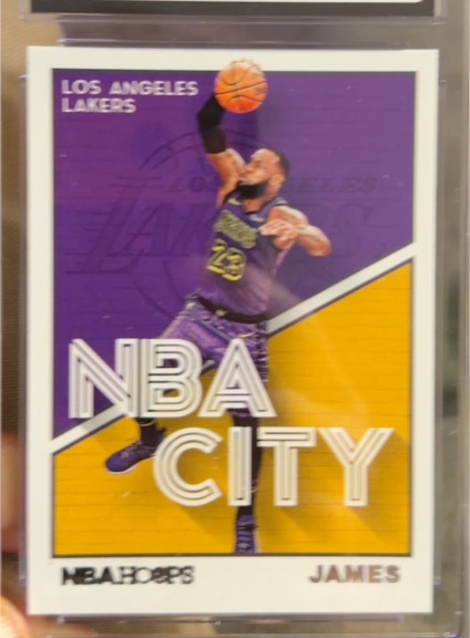 2019 Panini Hoops NBA City #27 LeBron James — front