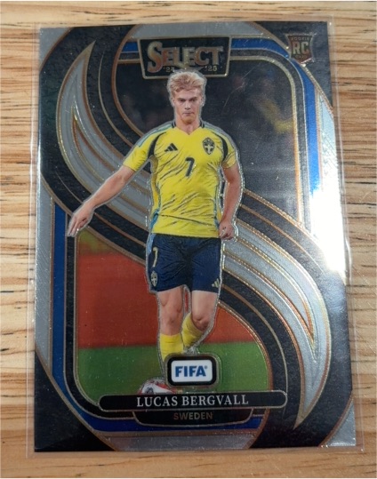 2024-25 Panini Select FIFA #192 Lucas Bergvall — front