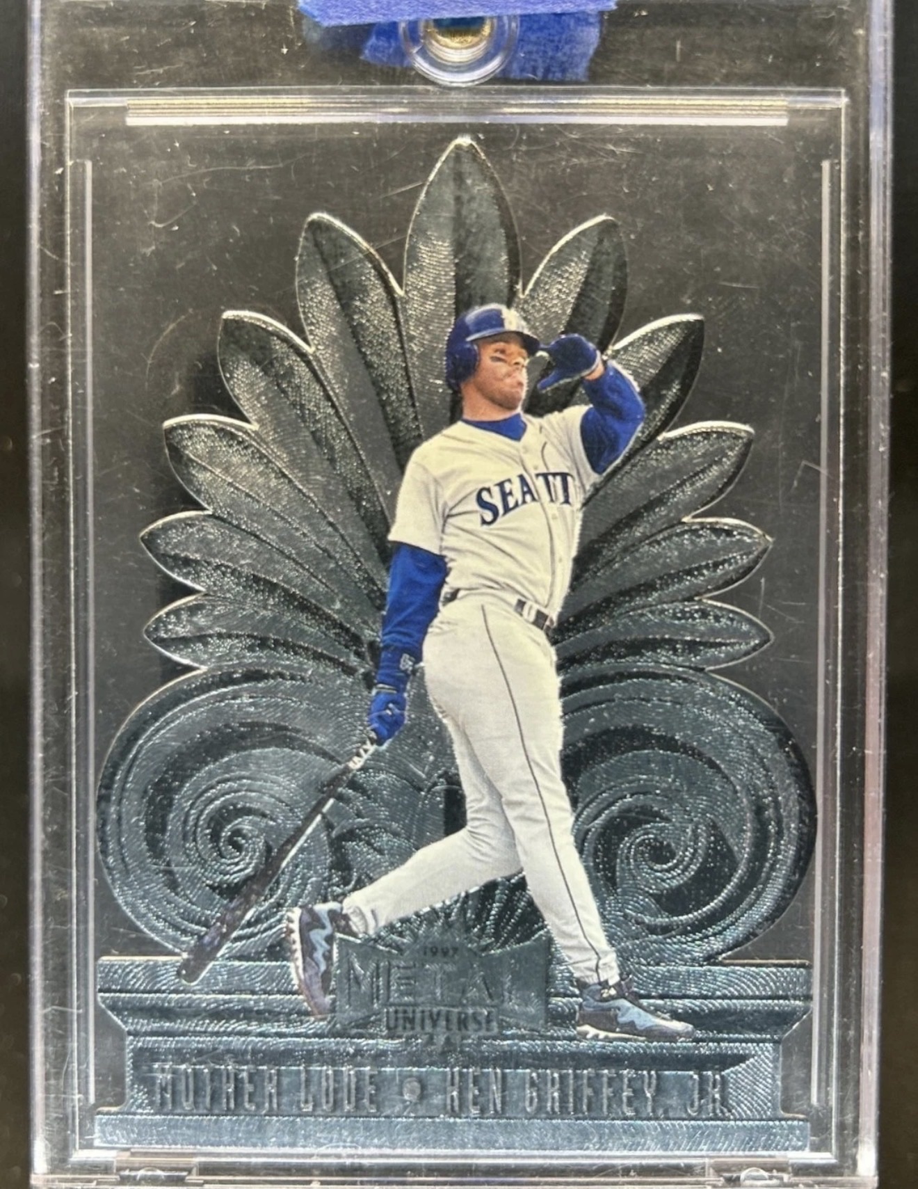 1997 Skybox Metal Universe #4 Ken Griffey Jr. Mother Lode — front