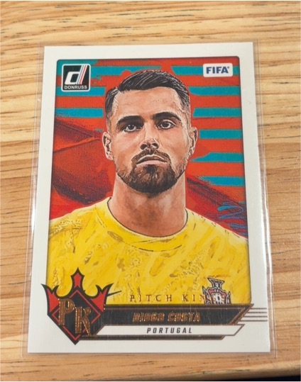2024-25 Panini Donruss Soccer Pitch Kings #19 Diogo Costa — front