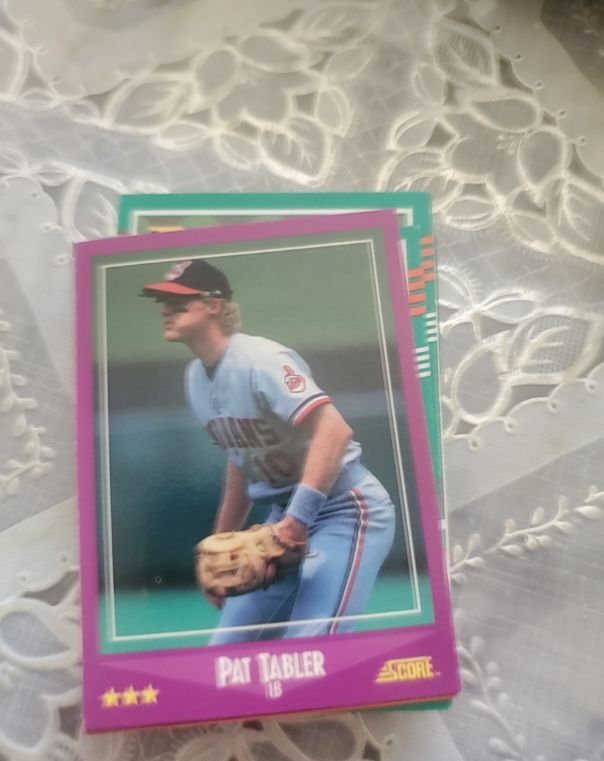 1988 Score #23 Pat Tabler — front