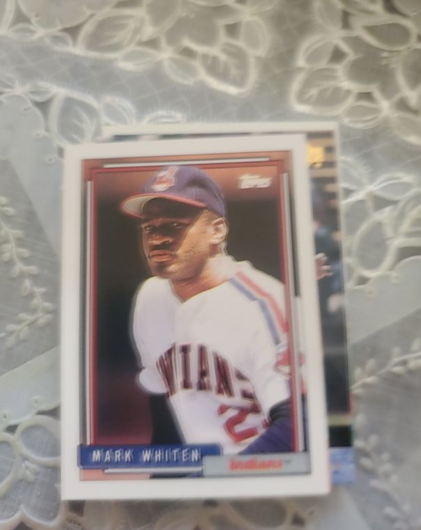 1992 Topps #671 Mark Whiten — front