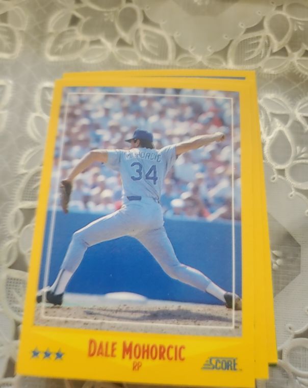 1988 Score #452 Dale Mohorcic Texas Rangers — front