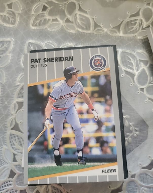 1989 Fleer #146 Pat Sheridan — front