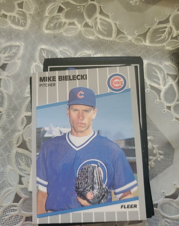 1989 Fleer #419 Mike Bielecki — front