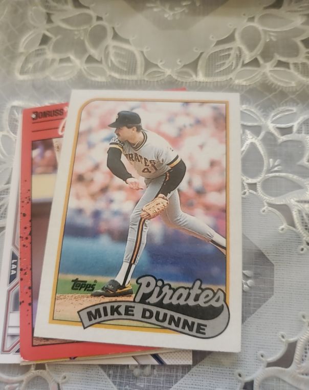 1989 Topps #165 Mike Dunne — front
