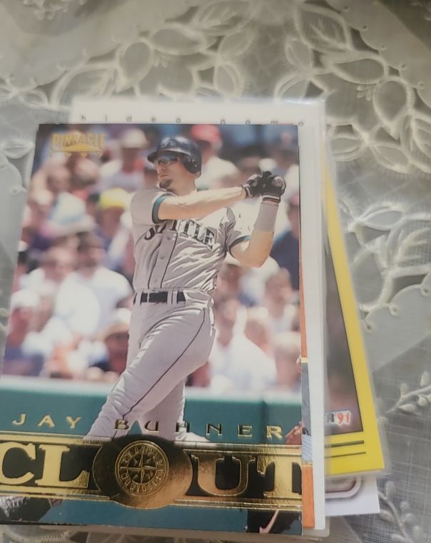 1997 Pinnacle #195 Jay Buhner Clout — front