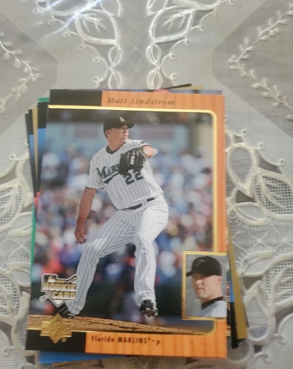 2000 Upper Deck #22 Matt Lindstrom — front