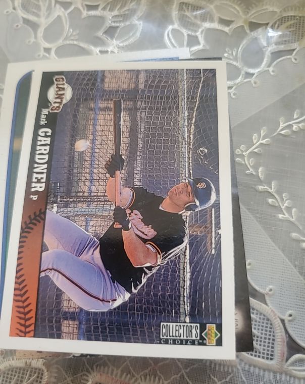 1998 Collector's Choice #489 Mark Gardner — front
