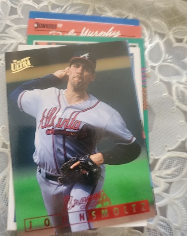 1995 Fleer Ultra #133 John Smoltz — front