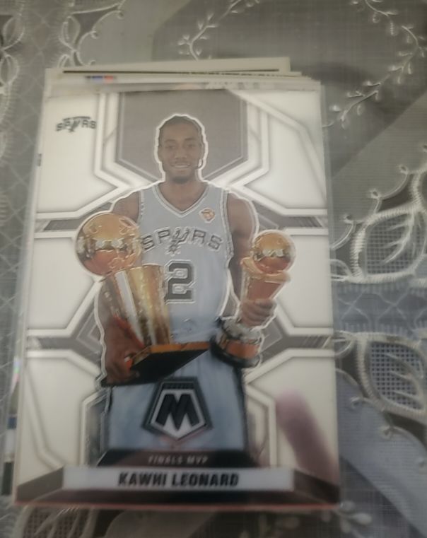 2021-22 Panini Mosaic #300 Kawhi Leonard Finals MVP — front