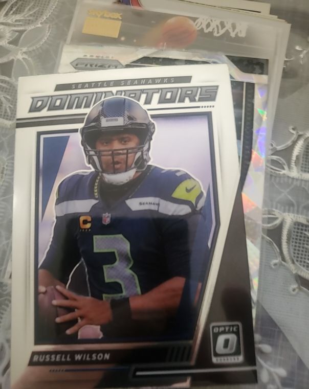 2021 Donruss Optic Dominators #DM-RW Russell Wilson — front
