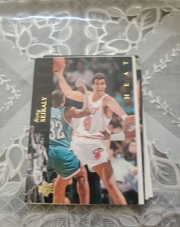 1993-94 Upper Deck Special Edition #97 Rony Seikaly — front