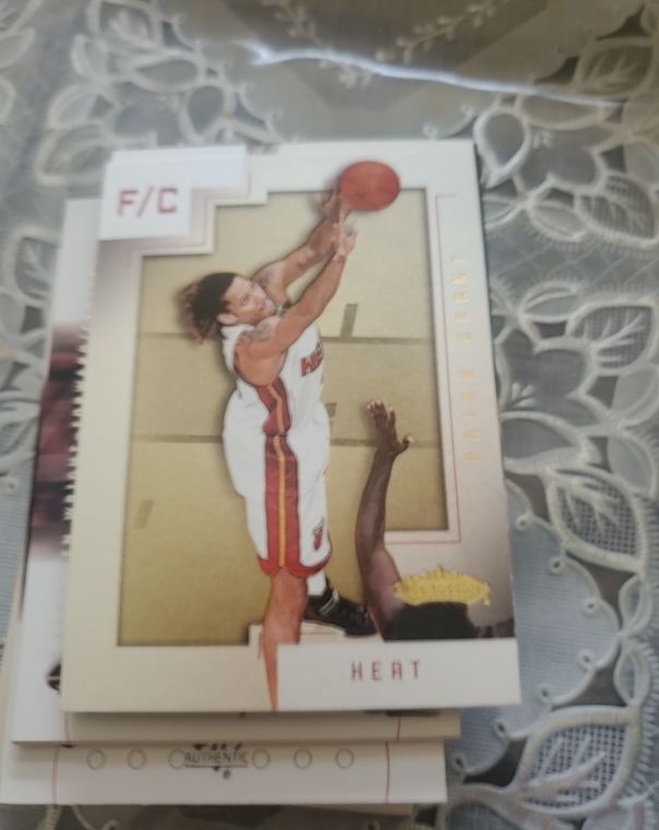 2001-02 Fleer Showcase #9 Brian Grant — front