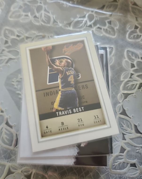 2001-02 Fleer Authentix #21 Travis Best — front