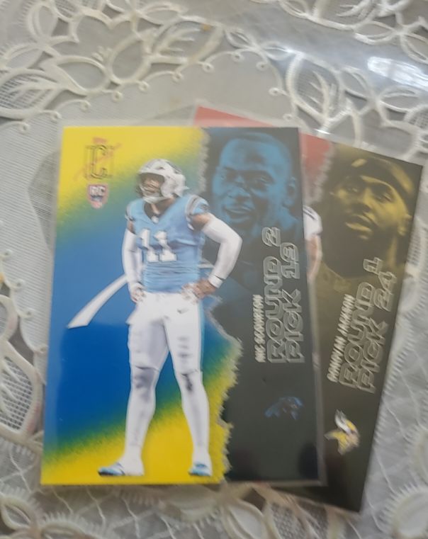 2025 Topps Signature Class #132 Nic Scourton — front