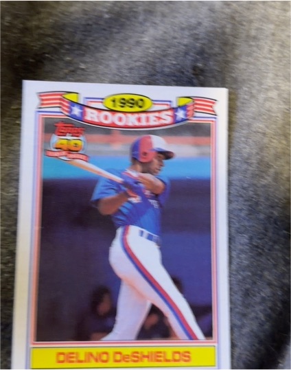 1991 Topps #8 Delino DeShields — front