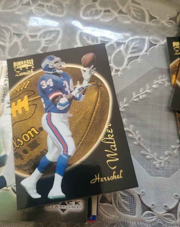 1996 Pinnacle Zenith #Z-85 Herschel Walker — front