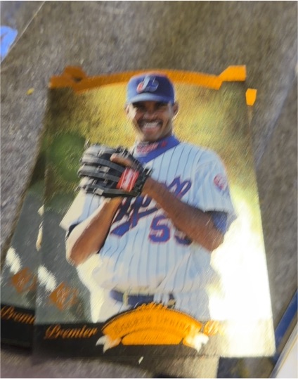 1995 Upper Deck SP Premier Prospects Die-Cut #9 Ugueth Urbina — front