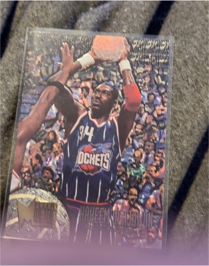 1995-96 Fleer Metal #154 Hakeem Olajuwon — front
