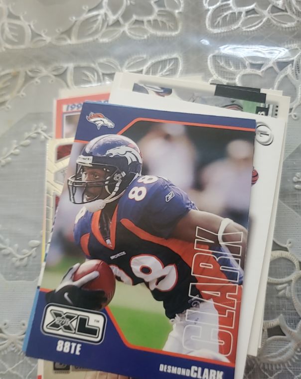 2002 Upper Deck XL #152 Desmond Clark — front