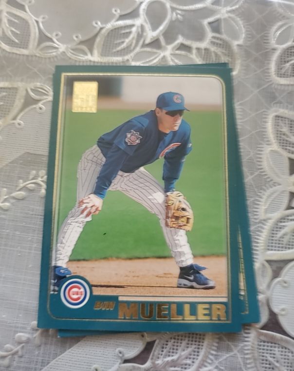 2001 Topps Traded Gold #T43 Bill Mueller — front