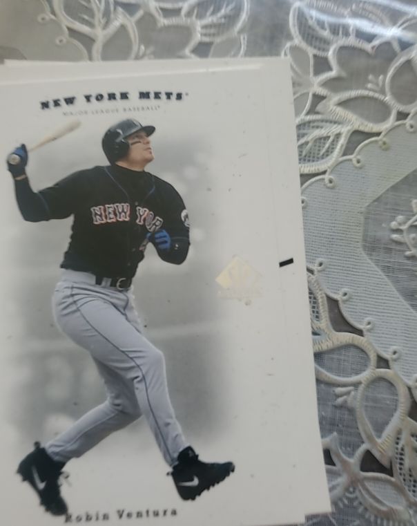 2001 Upper Deck SP Authentic #75 Robin Ventura — front