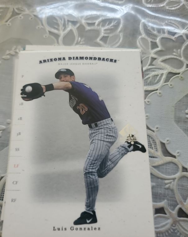2001 SP Authentic #59 Luis Gonzalez — front