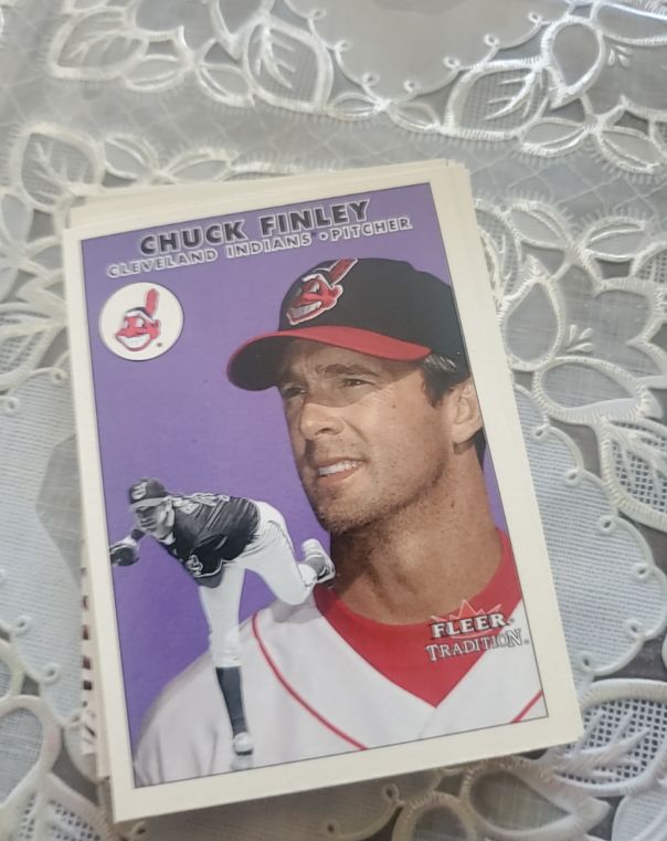2000 Fleer Tradition Update #U72 Chuck Finley Cleveland Indians — front