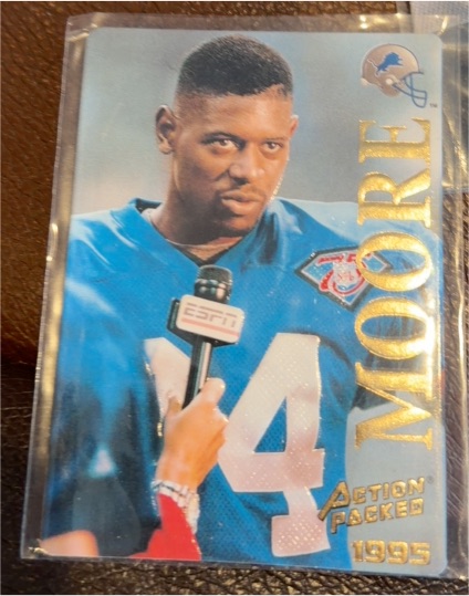 1995 Action Packed #7 Rob Moore — front