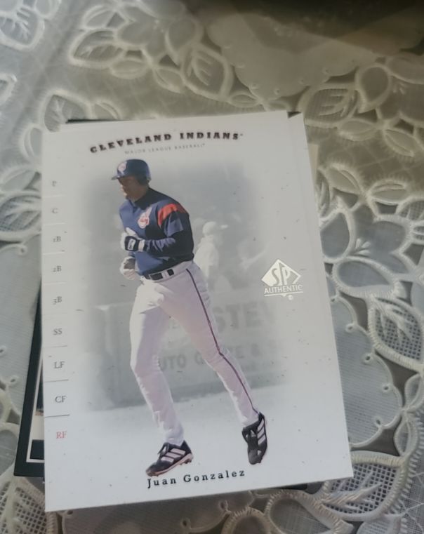 2001 Upper Deck SP Authentic #14 Juan Gonzalez — front