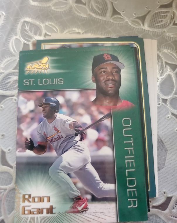 1998 Aurora #183 Ron Gant — front