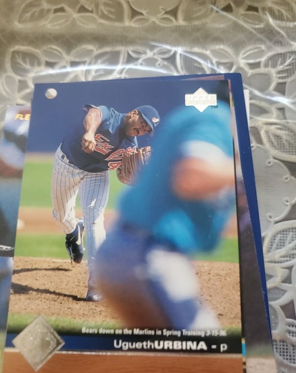 1997 Upper Deck #112 Ugueth Urbina — front