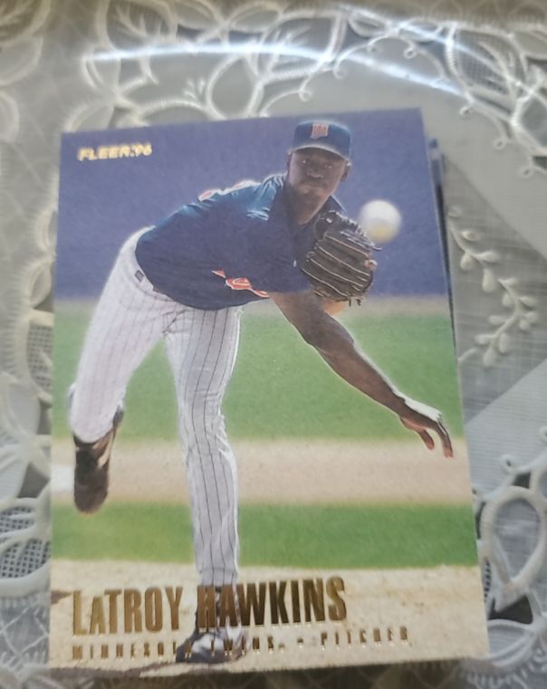 1996 Fleer Update #U53 LaTroy Hawkins Minnesota Twins — front