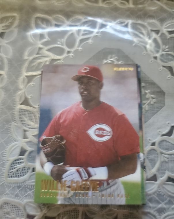 1994 Fleer #308 Willie Greene — front