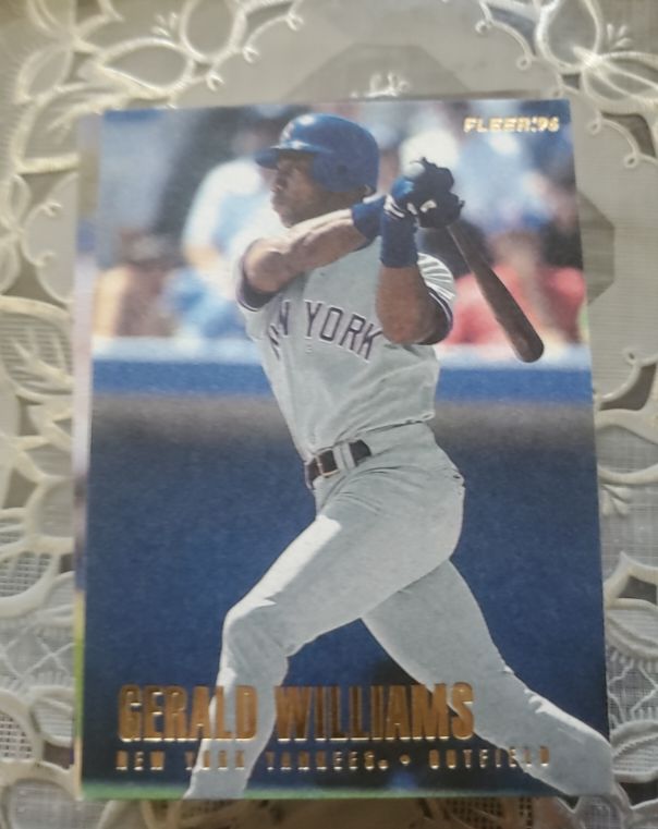 1996 Fleer Update #U69 Gerald Williams — front