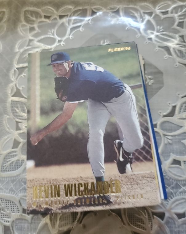 1996 Fleer Update #U49 Kevin Wickander — front