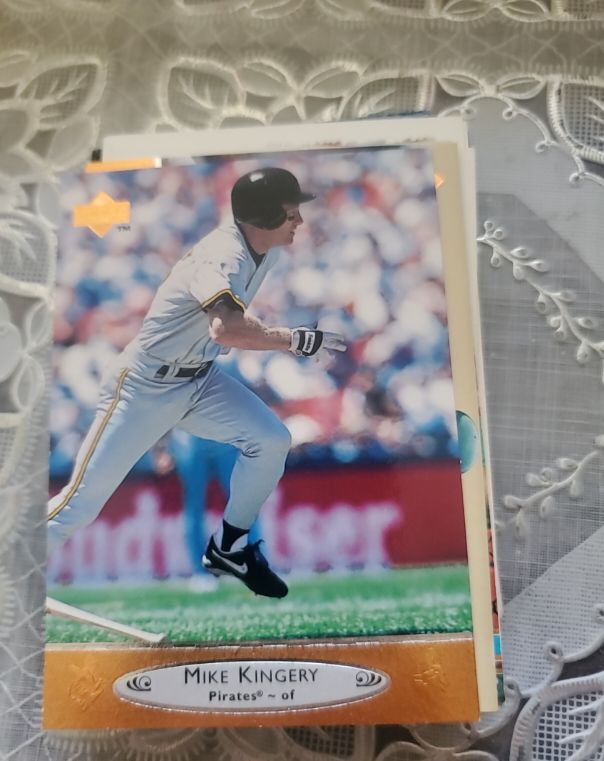 1996 Upper Deck #437 Mike Kingery — front
