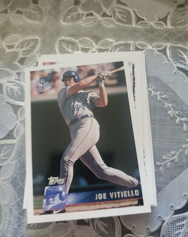 1996 Topps #411 Joe Vitiello — front