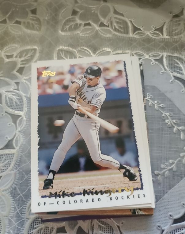 1995 Topps #615 Mike Kingery — front
