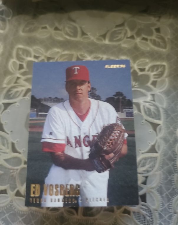 1996 Fleer Update #U91 Ed Vosberg — front