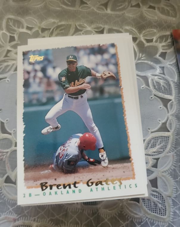 1995 Topps #129 Brent Gates — front