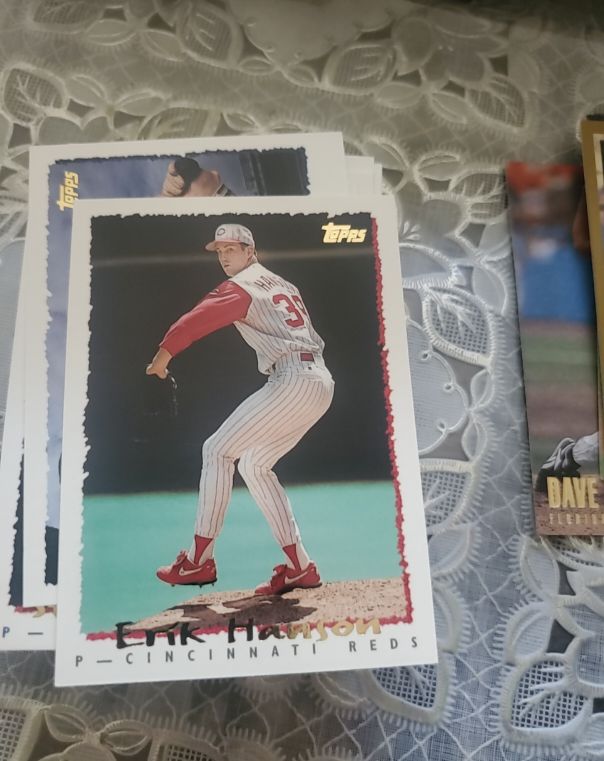 1995 Topps #322 Erik Hanson Cincinnati Reds — front