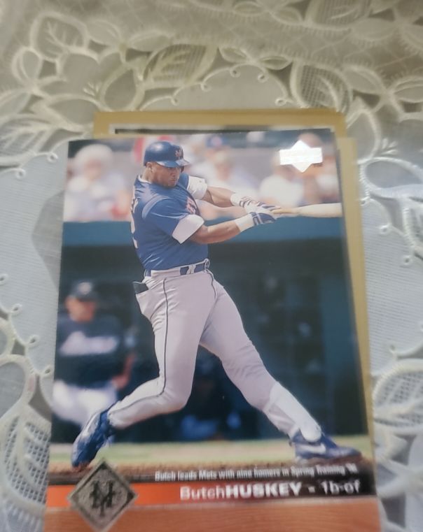 1997 Upper Deck #116 Butch Huskey — front