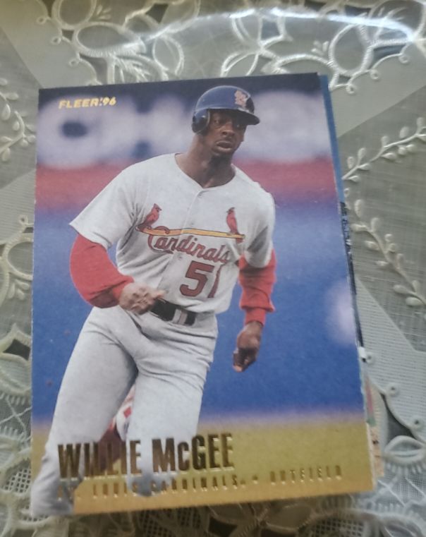 1996 Fleer Update #U191 Willie McGee — front
